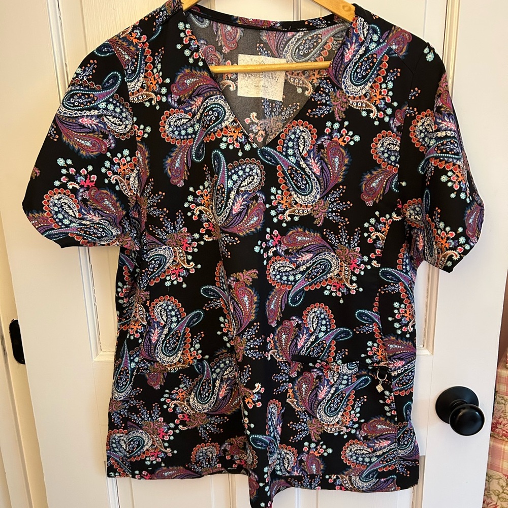 Vera Bradley Womens Black Paisley Scrub Top